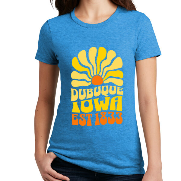 Dubuque, Iowa Sun Flower Womens Vintage Tee Thumbnail